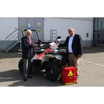 V.l.n.r.: Alfred Reichert (Vorsitzender BRK KV Oberallgäu) und Anton Klotz (Stiftungsratsvorsitzender) V.l.n.r.: Alfred Reichert (Vorsitzender BRK KV Oberallgäu) und Anton Klotz (Stiftungsratsvorsitzender)